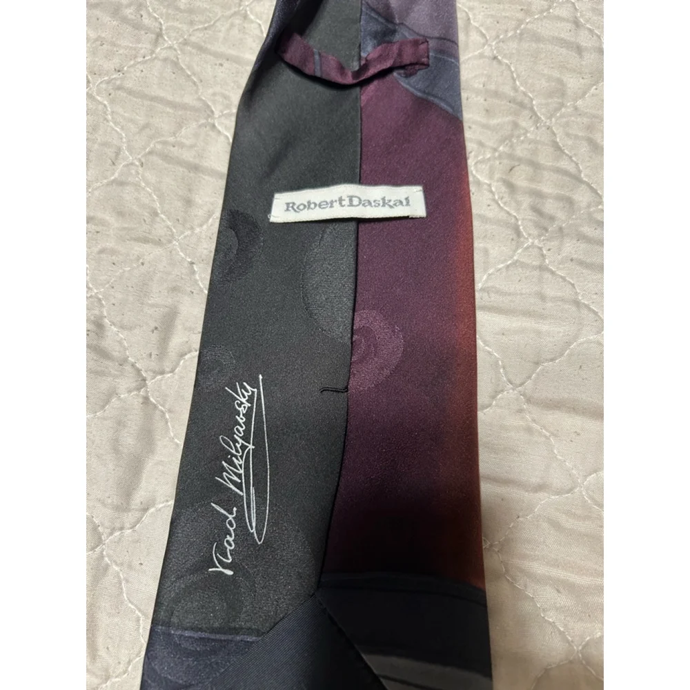 Robert Daskai Men’s Tie 100% Silk Purple Black Artist Signed